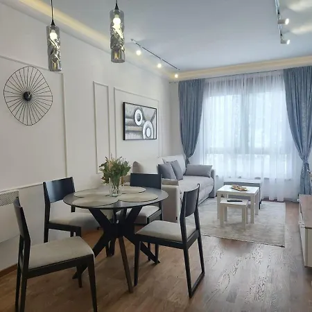 Lejlighed Primus Sa Bazenom,spa&wellness Centrom-velika Recepcija 125