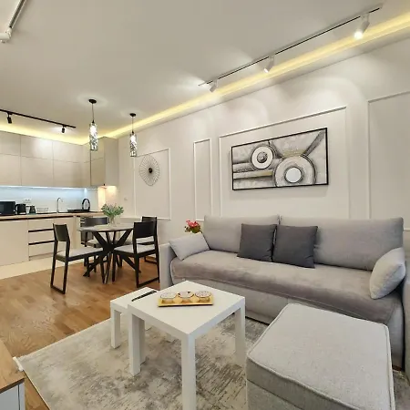 Lejlighed Primus Sa Bazenom,spa&wellness Centrom-velika Recepcija 125 *