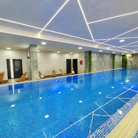 Primus Sa Bazenom,spa&wellness Centrom-velika Recepcija 125 Zlatibor