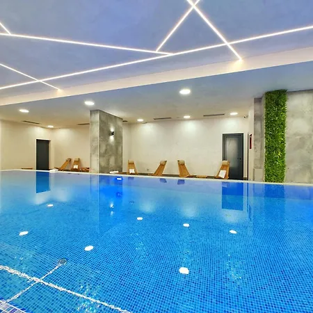 Lägenhet Primus Sa Bazenom,spa&wellness Centrom-velika Recepcija 125 Zlatibor