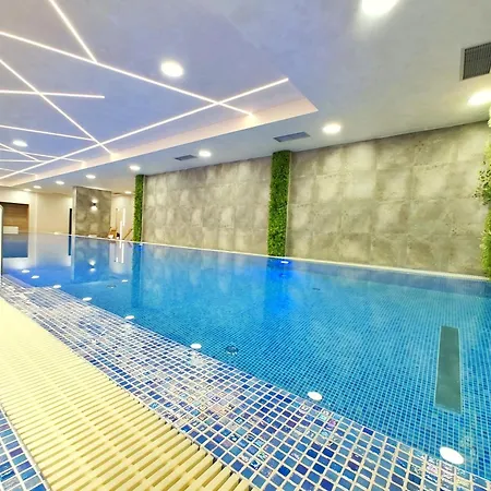 Apartament Primus Sa Bazenom,spa&wellness Centrom-velika Recepcija 125 *