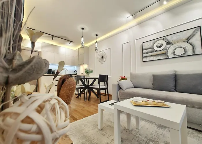 Primus Sa Bazenom,spa&wellness Centrom-velika Recepcija 125 *