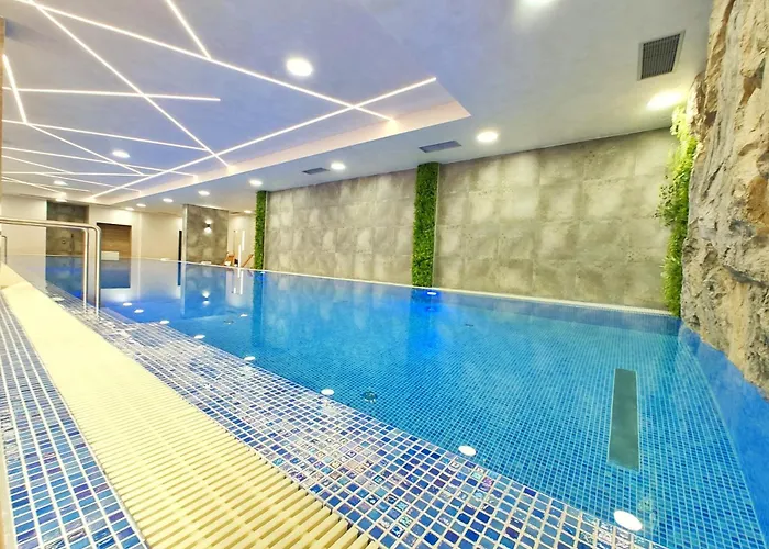 Apartament Primus Sa Bazenom,spa&wellness Centrom-velika Recepcija 125 *